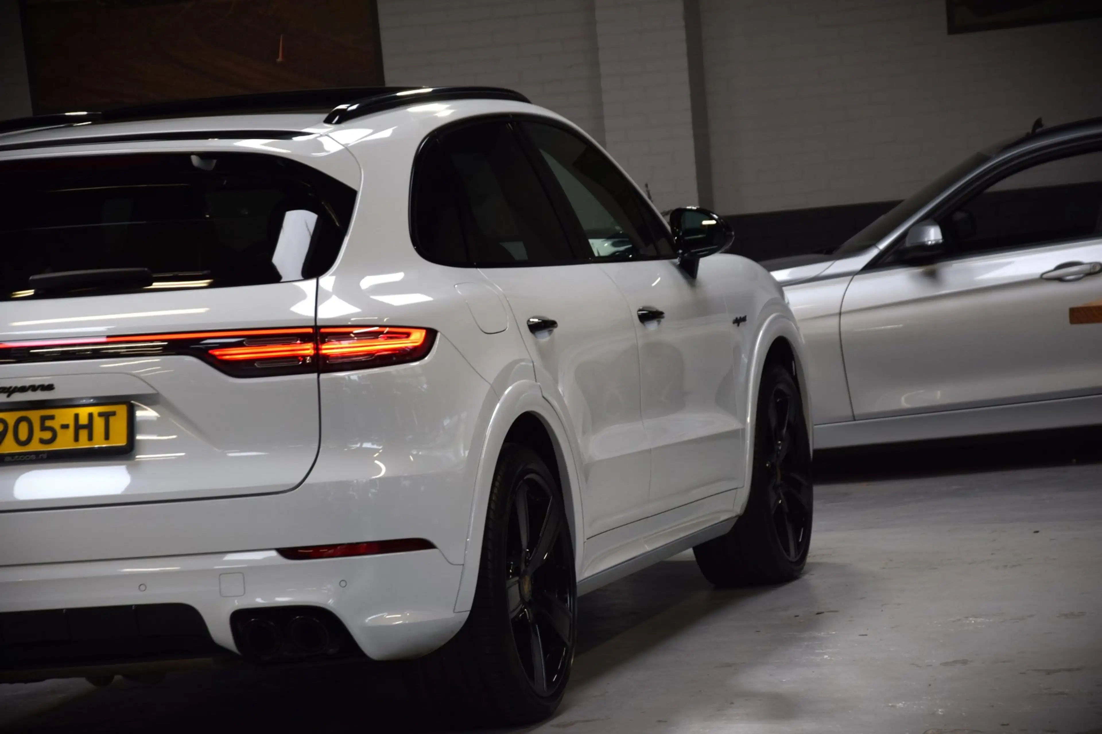 Porsche Cayenne 3.0 E-Hybrid Platinum Edition Navi|Panoramadak|Org — photo 23