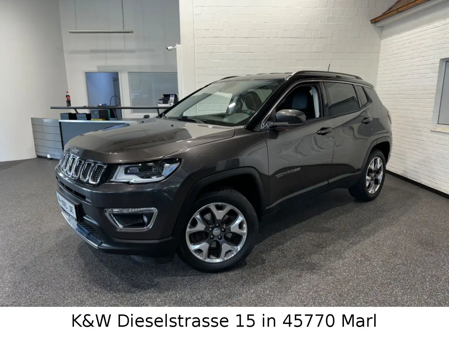 Jeep Compass Limited 4WD NAVI+CAM AHK PDC ALLWETTER Grey - 2