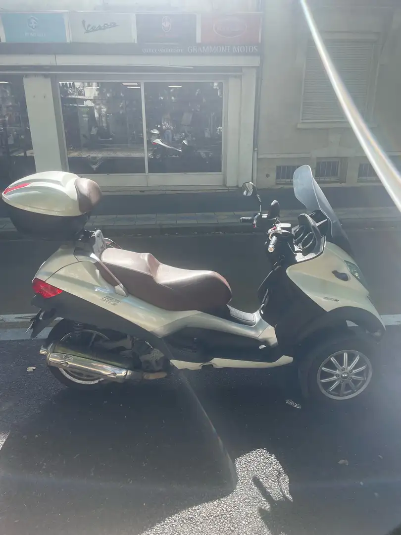 Piaggio MP3 500 Blanc - 1