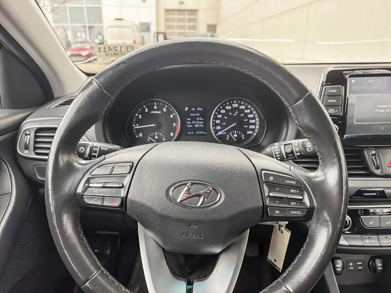 Hyundai ELANTRA снимка Hyundai ELANTRA