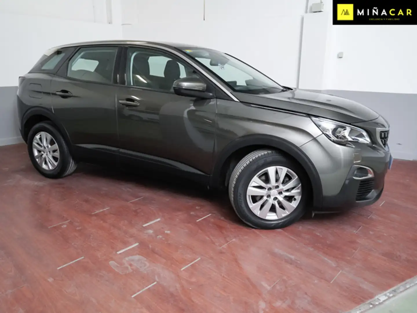 Peugeot 3008 1.2 PureTech S&S Access 130 Gris - 2