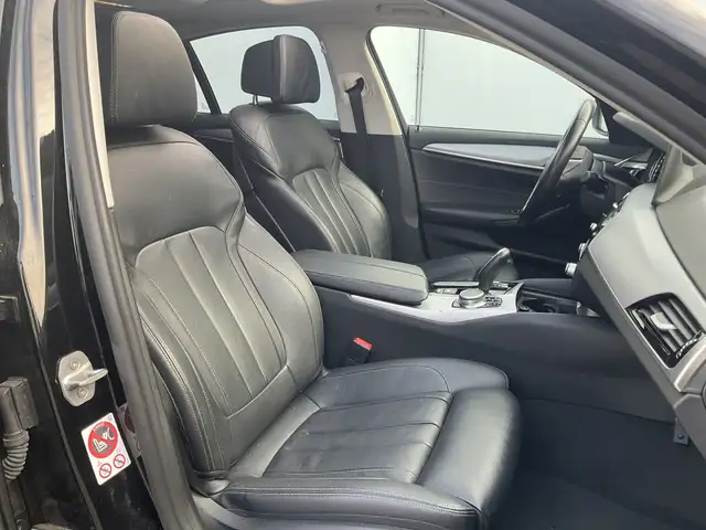 BMW S view 9