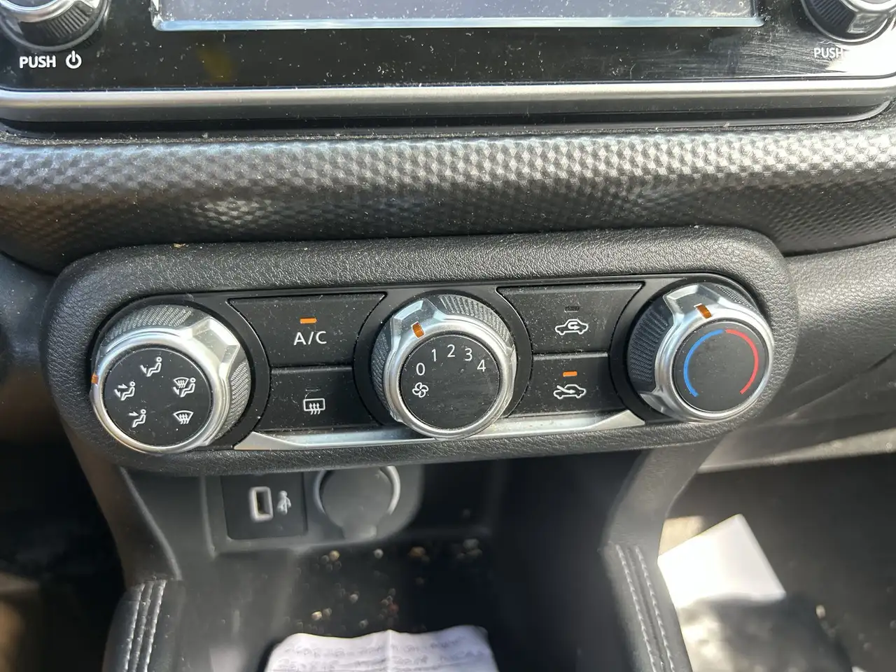 Nissan Kicks снимка Nissan Kicks