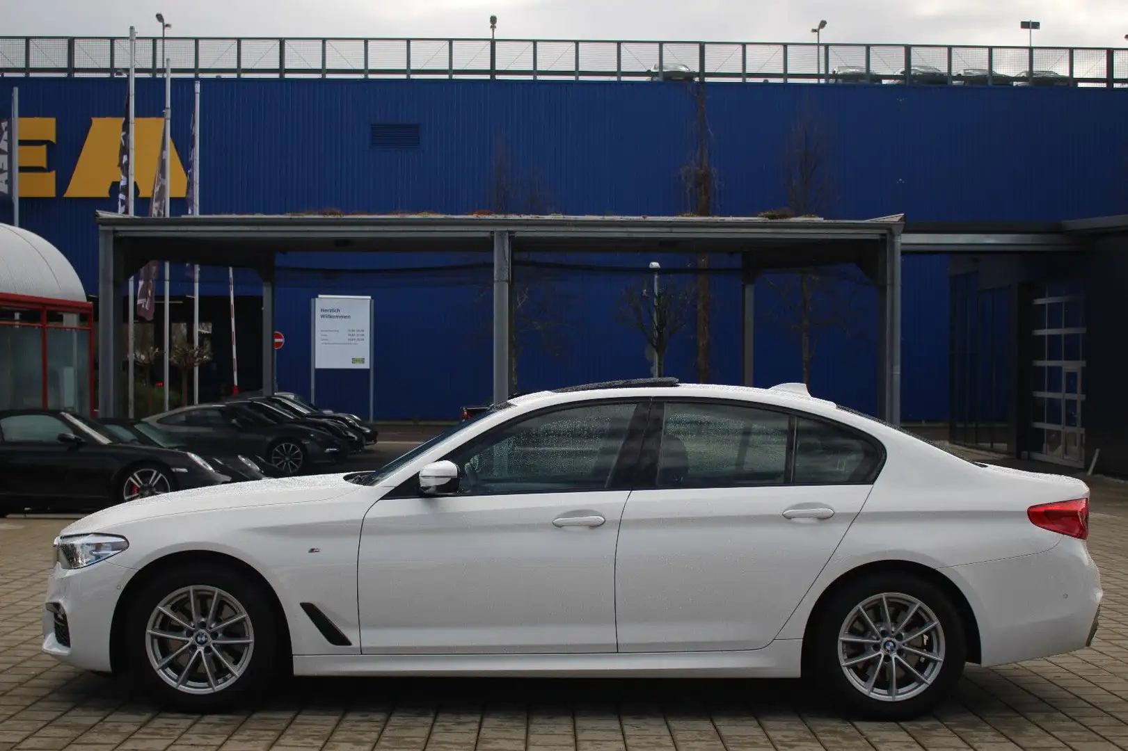 BMW 520 d M SPORT *LIVE COCKP.-S.DACH-KAMERA* Weiß - 2