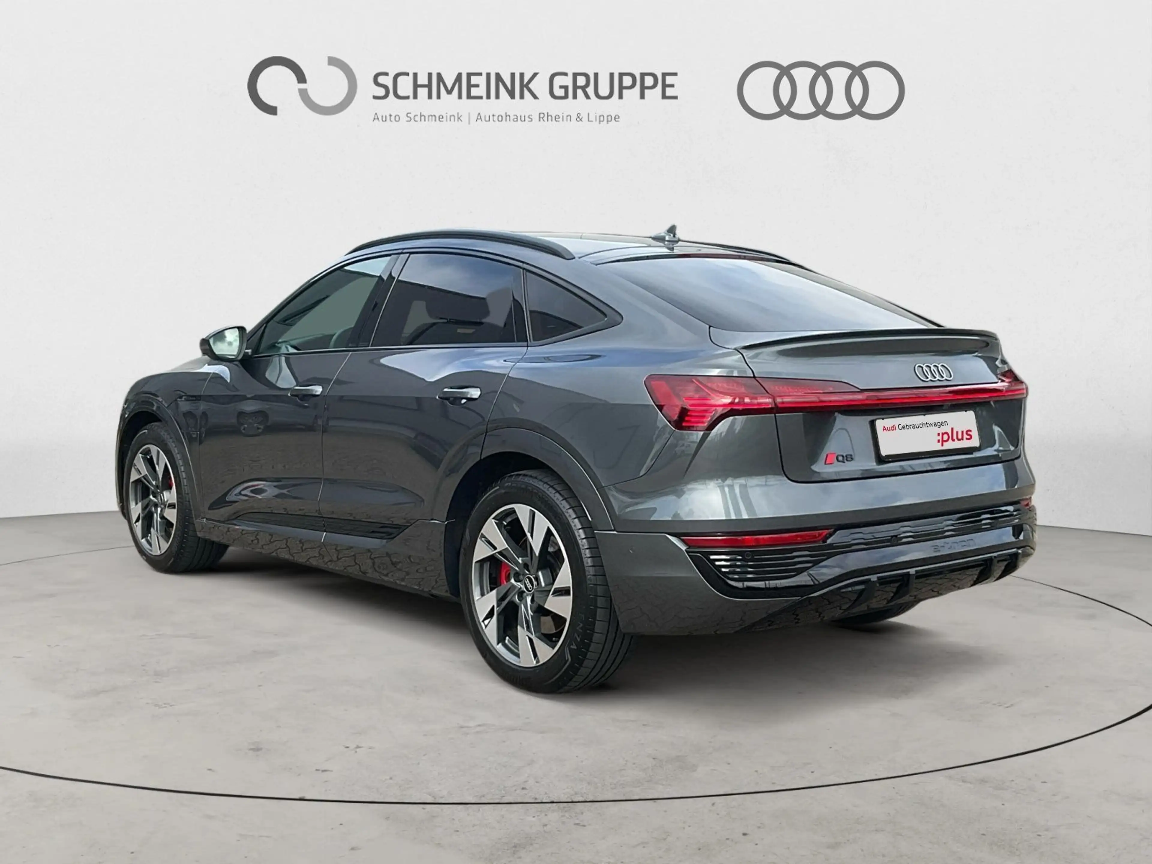 Audi Q8 e-tron 55 S line quattro Matrix AHK — photo 4