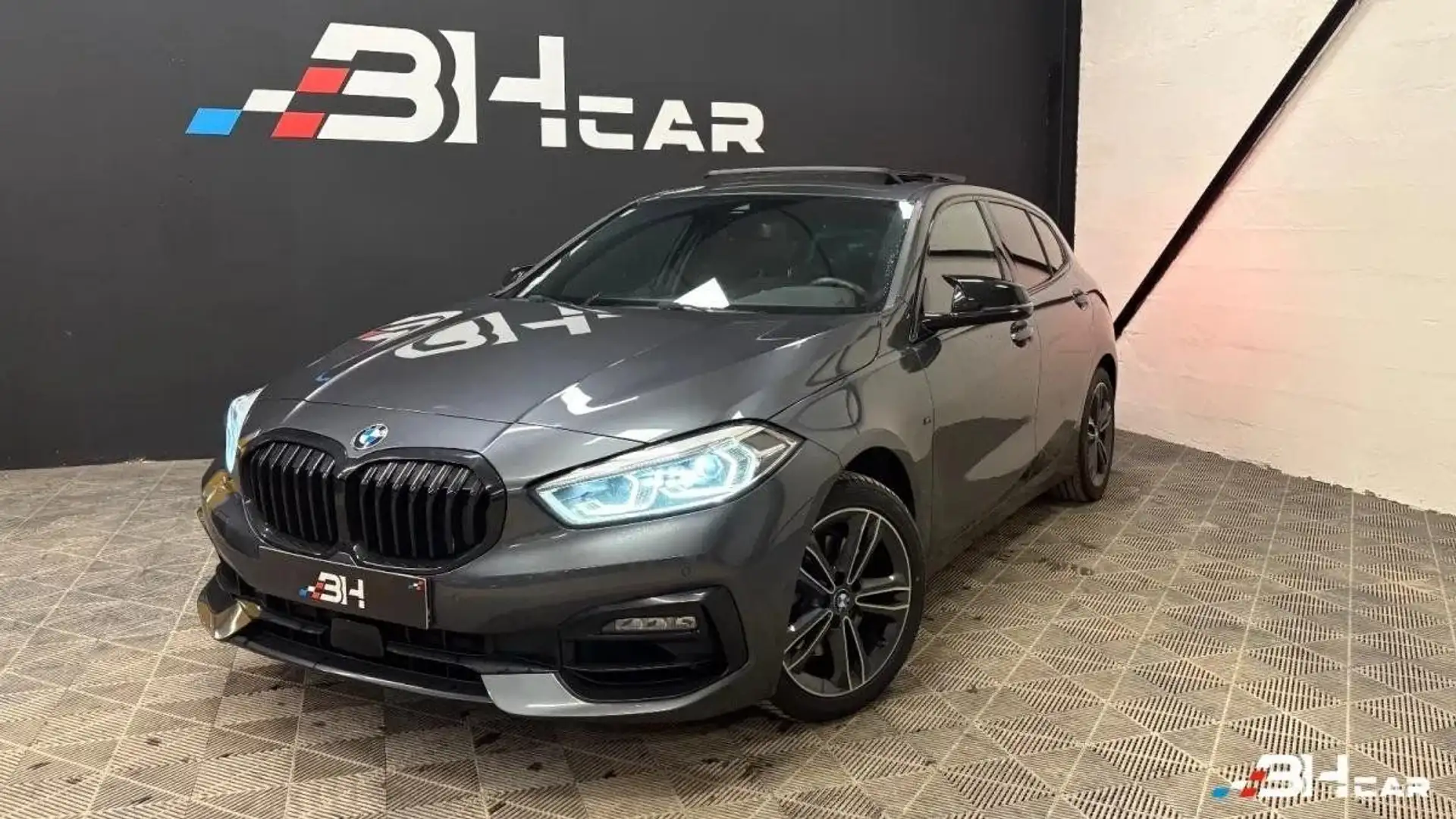 BMW 135 118i 1.5 135 Sport – 2020 – 71 500 km – Boîte auto– Caméra – Suivi complet – CT OK Blau - 1