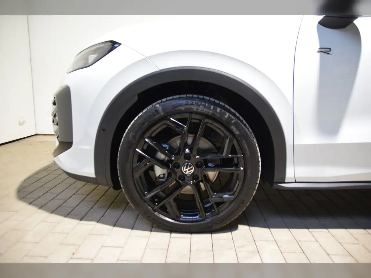 Volkswagen T-Roc NEU R-Line 1.5 l eTSI DSG 5