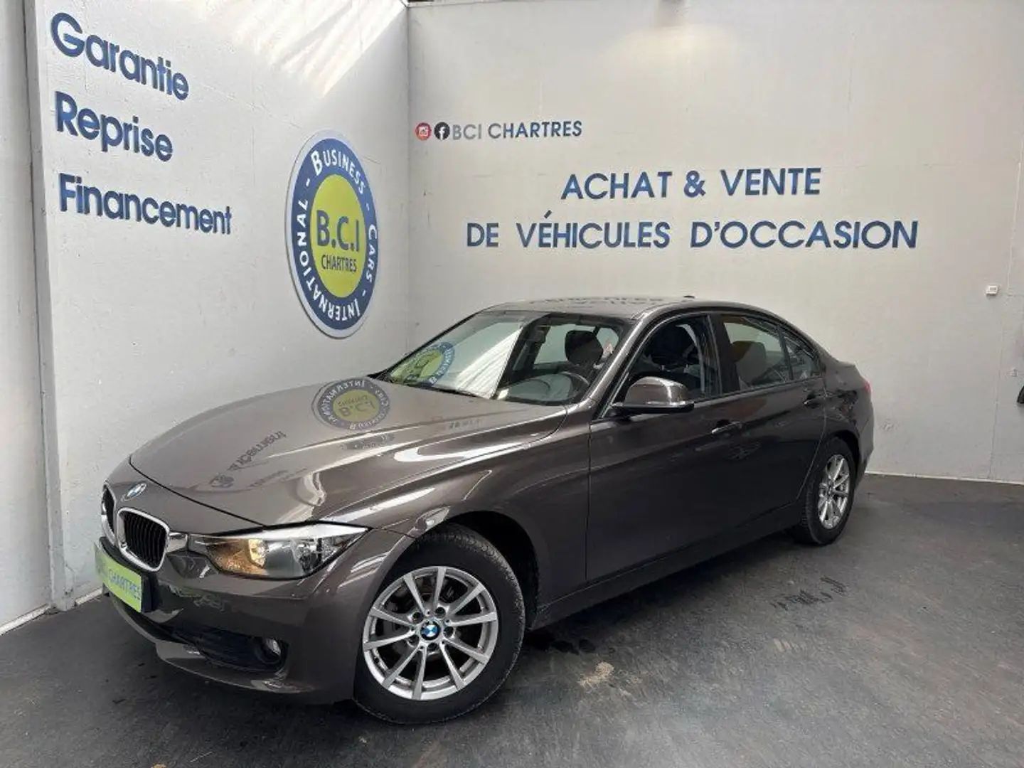 BMW 316 SERIE (F30) 316I 136CH LOUNGE Grau - 1