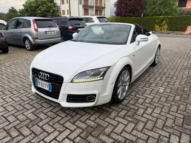 Audi TT TT Roadster cabrio 2.0 tdi quattro (4x4)