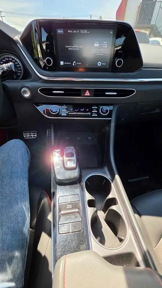 Hyundai SONATA снимка Hyundai SONATA