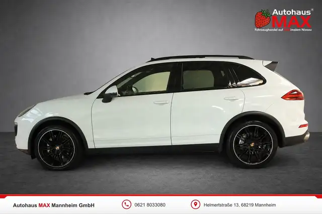 Porsche Cayenne view 2