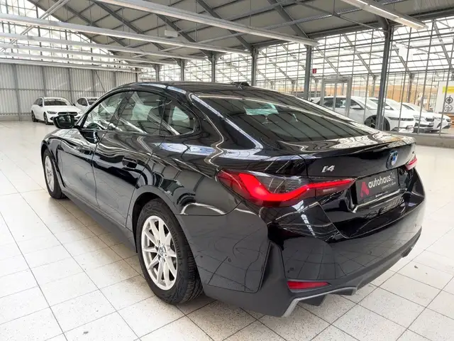 BMW I4 view 4