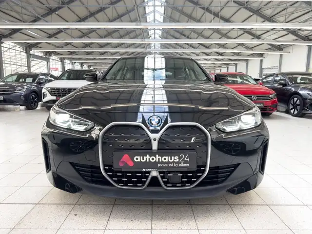 BMW I4 view 2