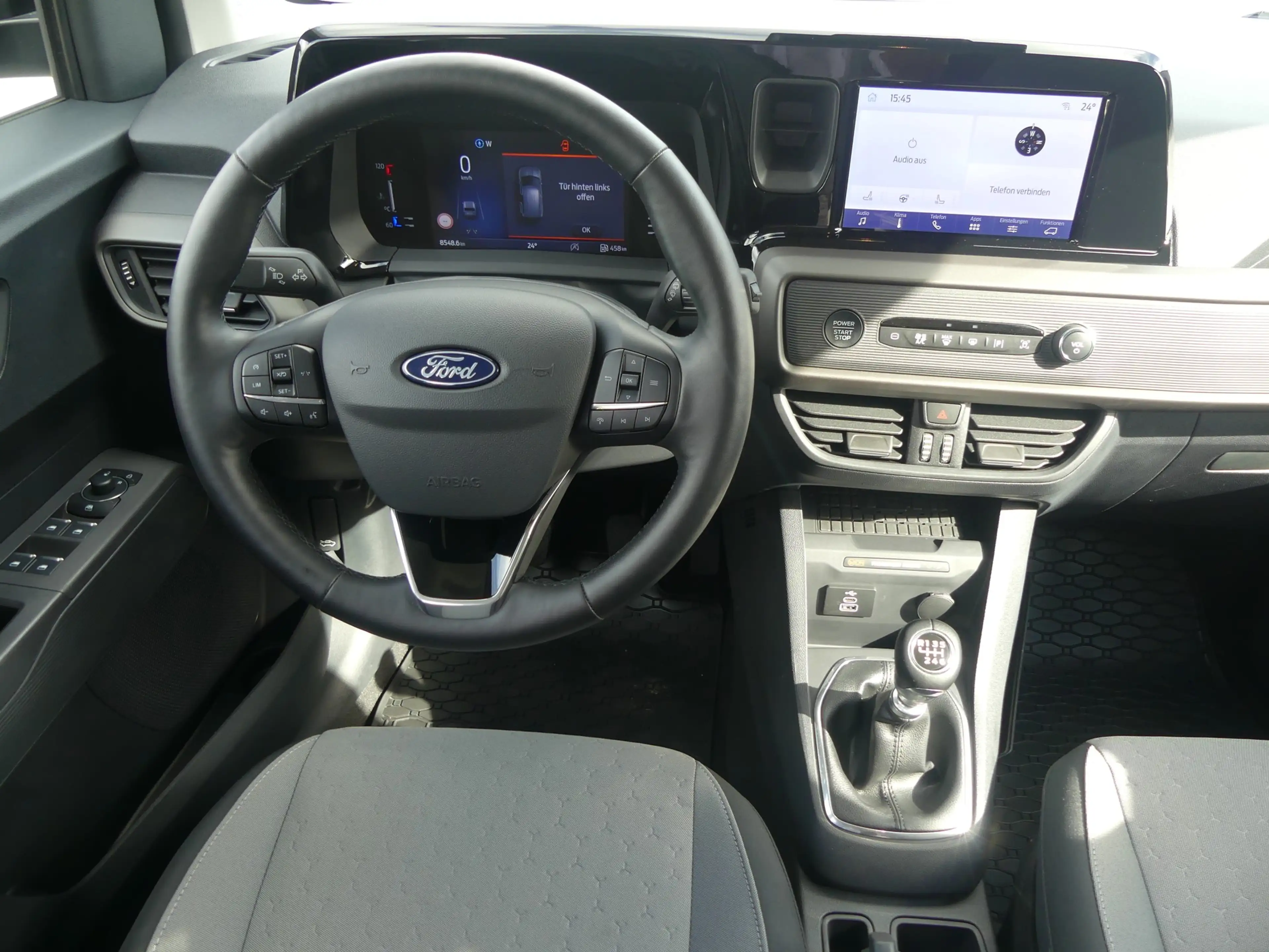 Ford Tourneo Courier Titanium 1.0 EB AHK Kamera — photo 10