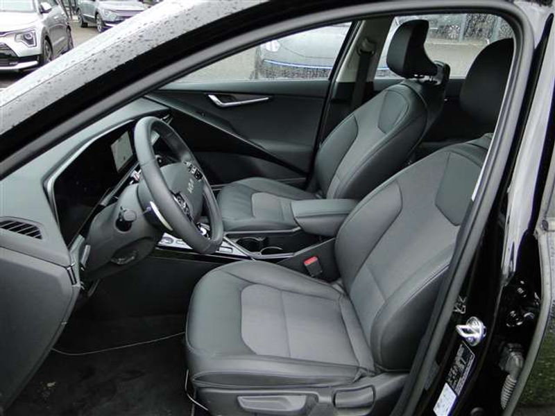 Kia e-Niro EV 64,8 kWh 204pk DynamicLine + Stuur & Stoelverwa — photo 15