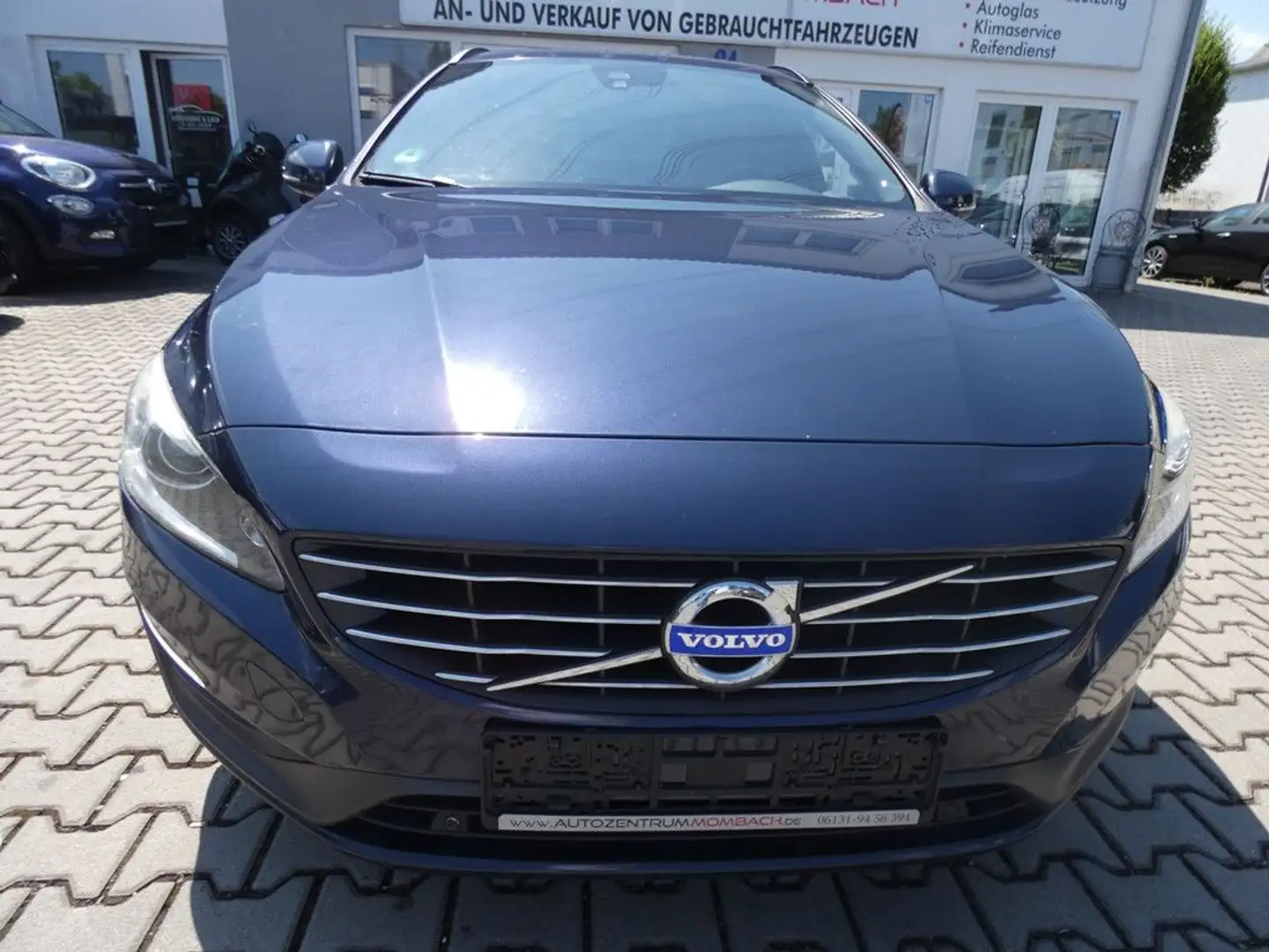 Volvo V60 Kombi Momentum Blue - 2