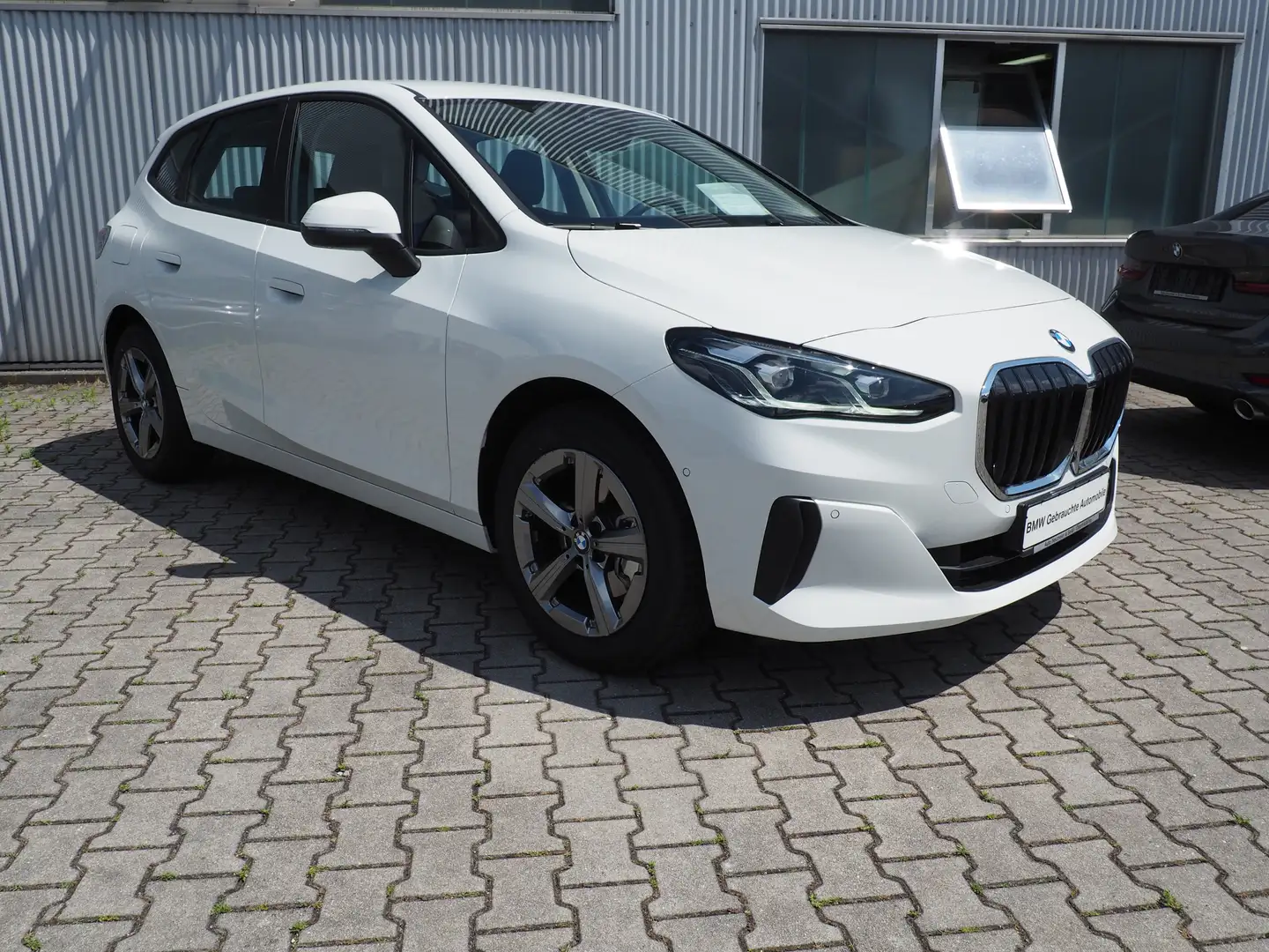 BMW 218 i Active Tourer Aut.*Kizu*NaviProf*HUD*adaptivLED* Weiß - 1