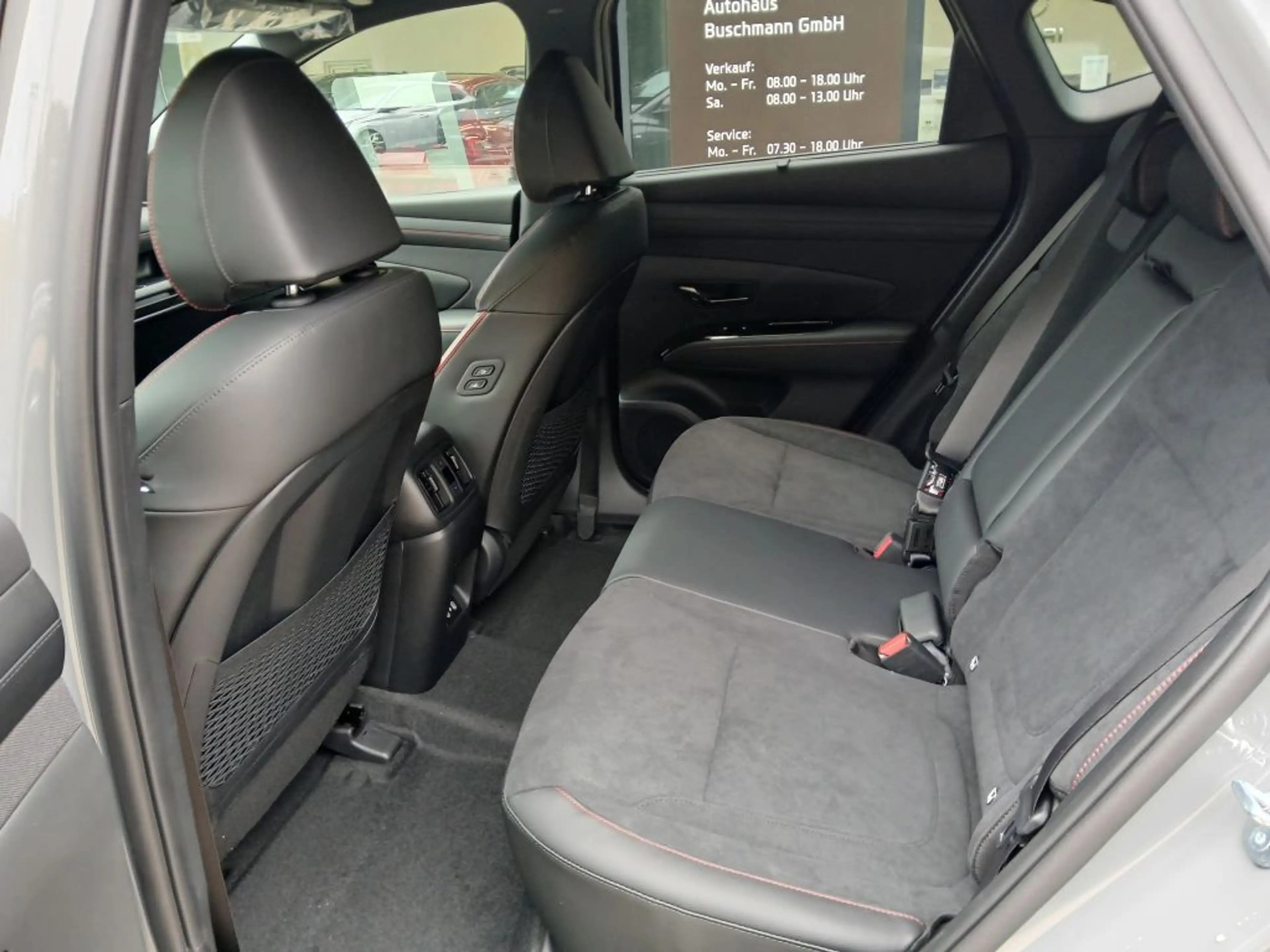 Hyundai TUCSON 1.6 T-GDi PHEV N Line X +PANO+LED+ — photo 11