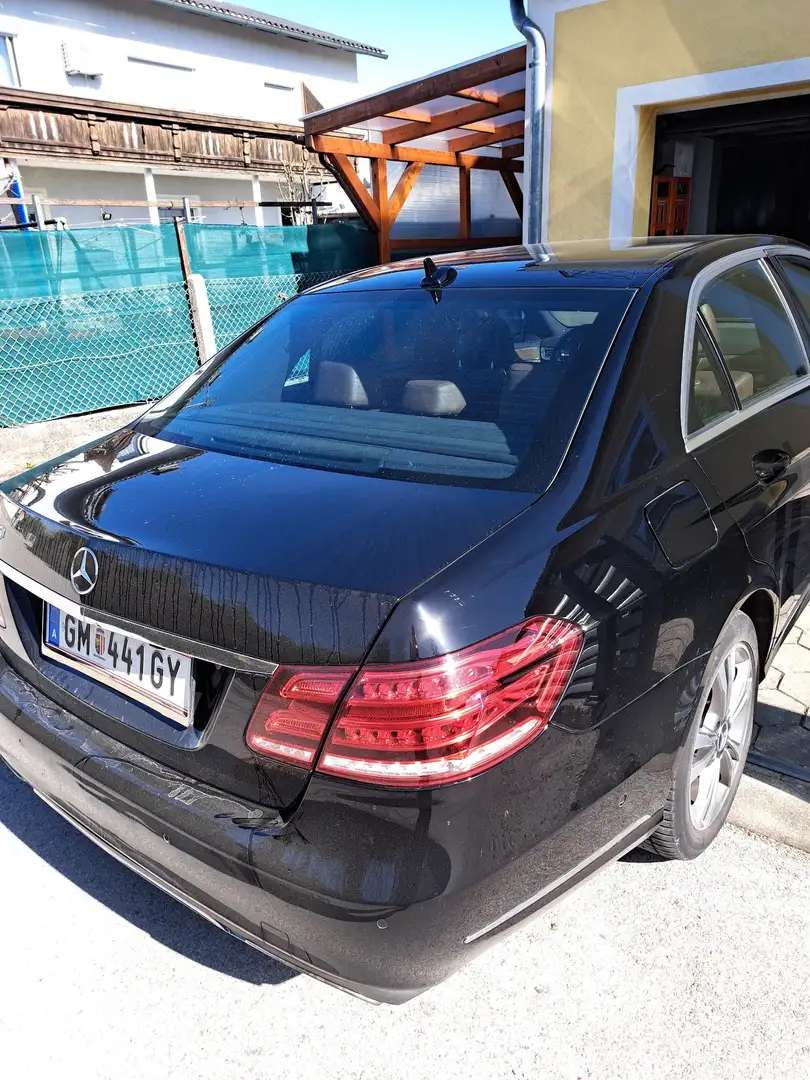Mercedes-Benz E 200 E 200 BlueTEC Aut. Schwarz - 1