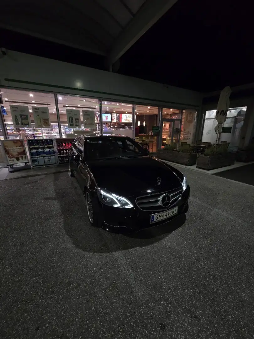 Mercedes-Benz E 200 E 200 BlueTEC Aut. Schwarz - 1