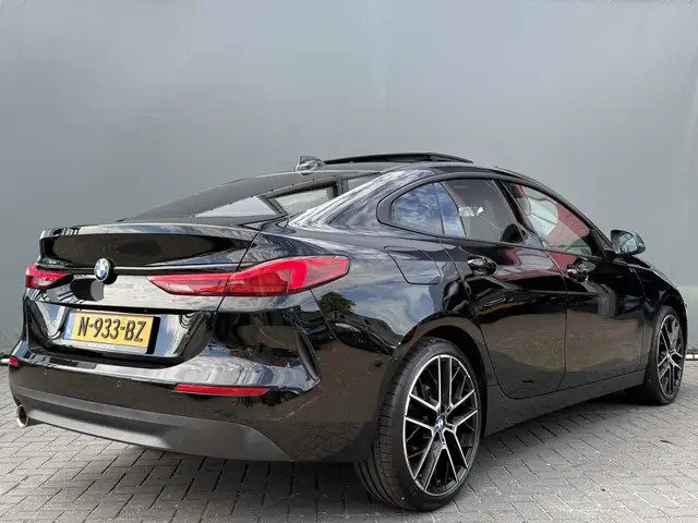 BMW 2 Series view 2