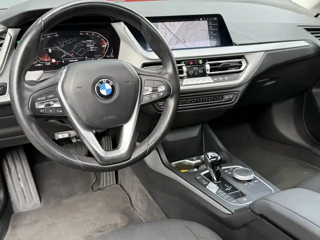 BMW 2 Series view 4