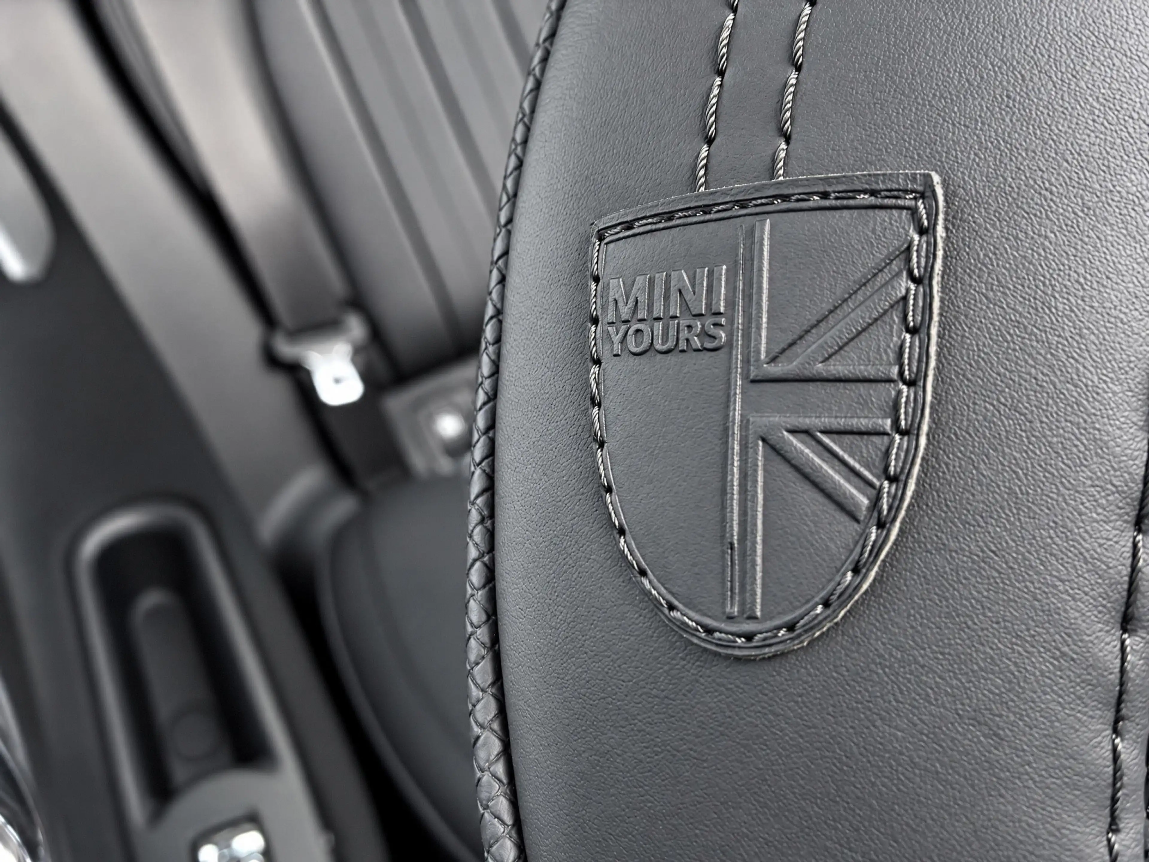 MINI Cooper SE Countryman ALL4 Automaat / Panoramadak / Comfort Access / Ach — photo 11