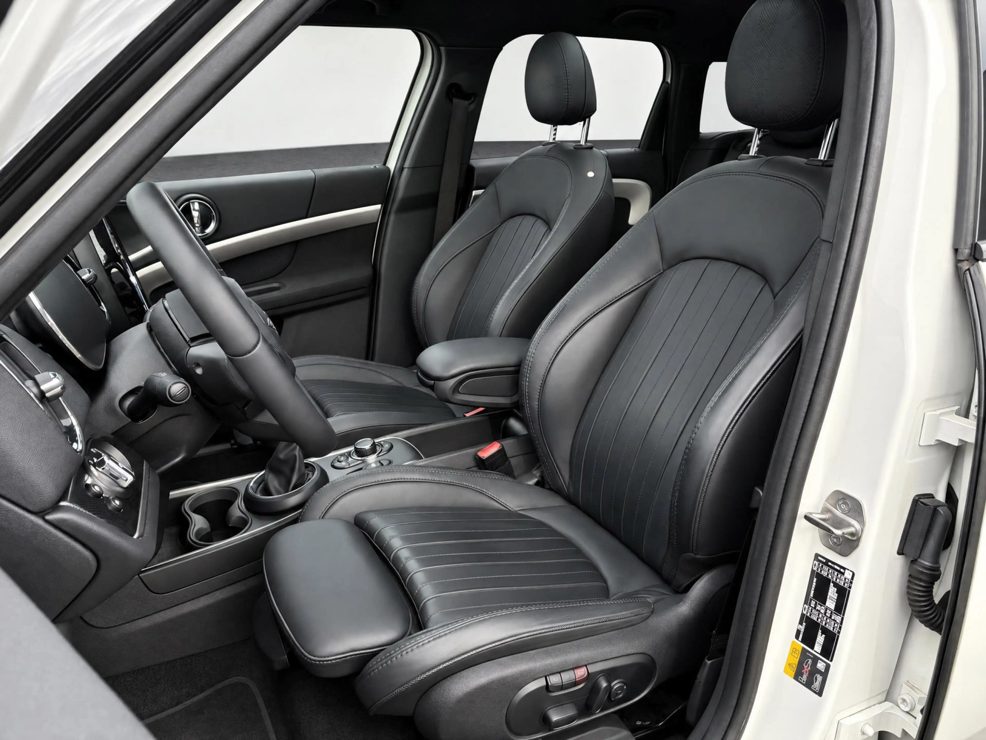 MINI Cooper SE Countryman ALL4 Automaat / Panoramadak / Comfort Access / Ach — photo 9