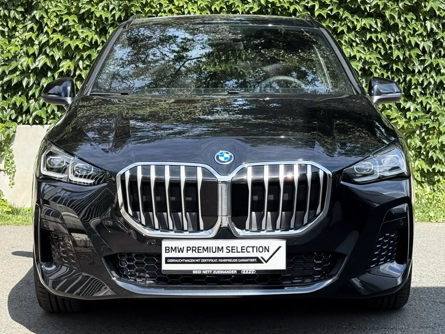 BMW 230 230e xDrive Active Tourer Schwarz - 2