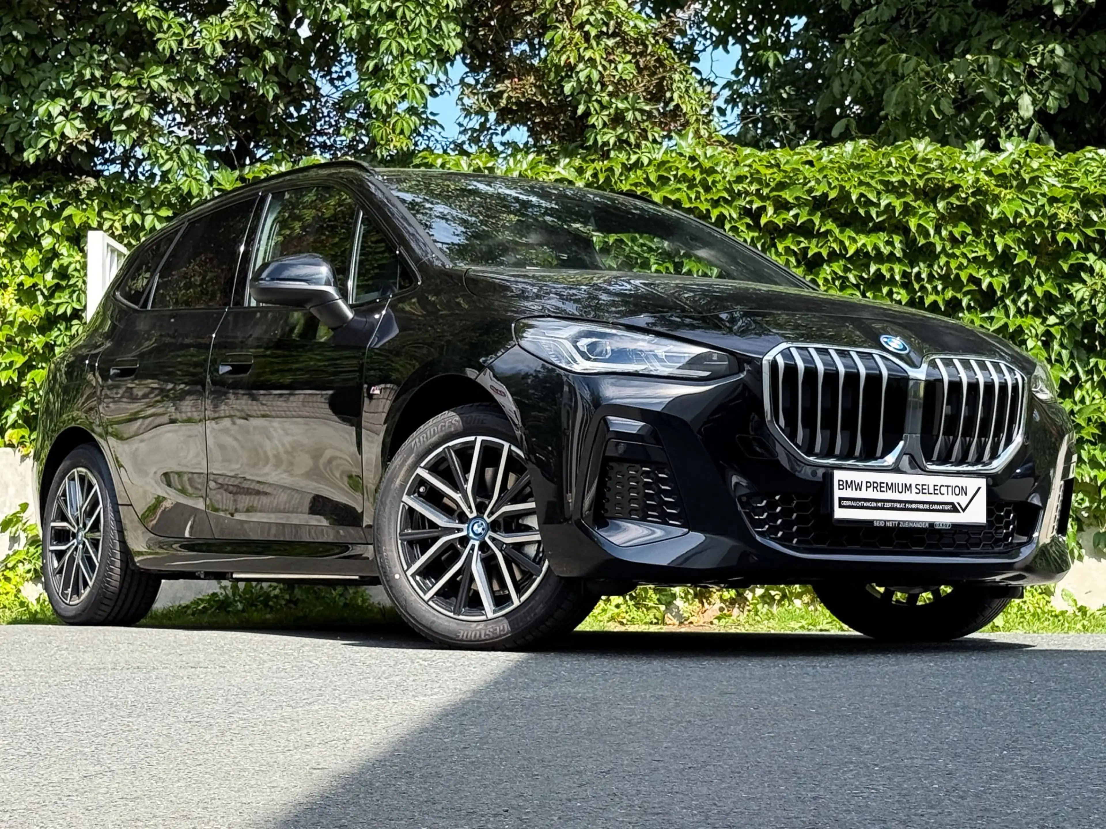 BMW 230 230e xDrive Active Tourer — photo 3