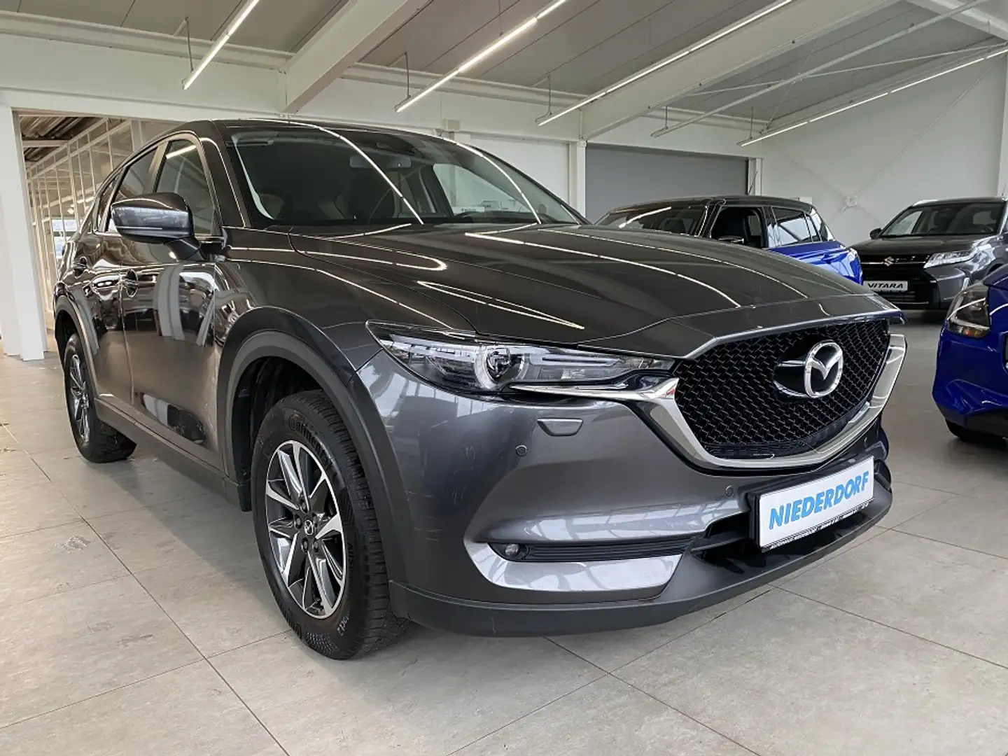 Mazda CX-5 2.0 Exclusive AHK NAVI KAM LED Grau - 1