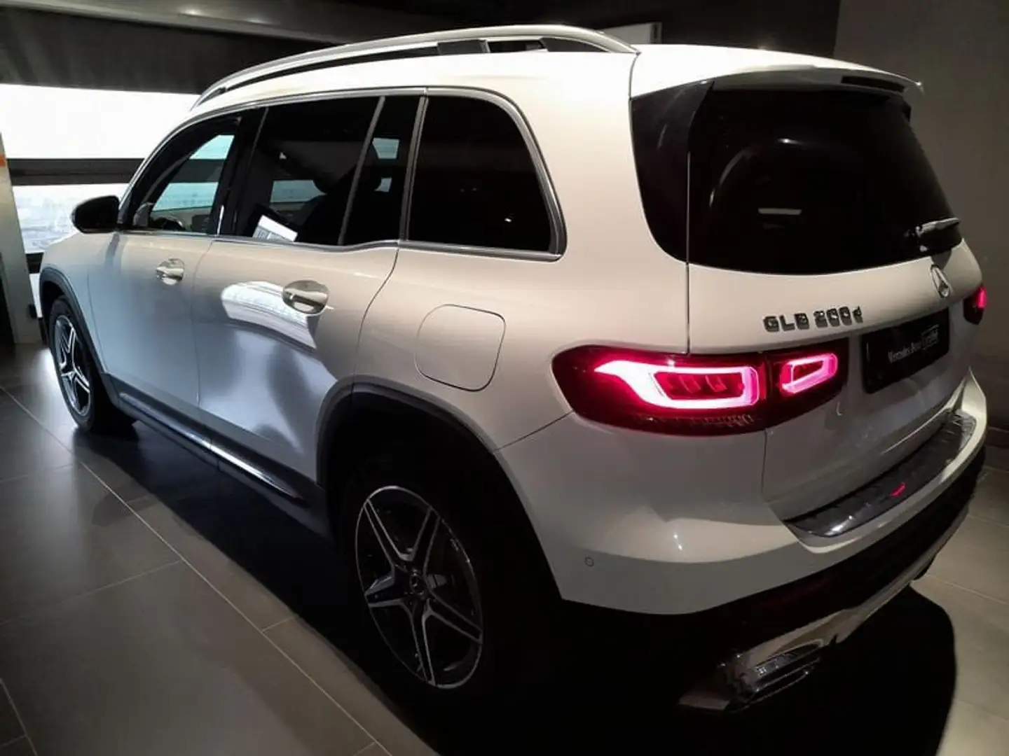 Mercedes-Benz GLB 200 GLB 200 d Automatic Premium Bianco - 2