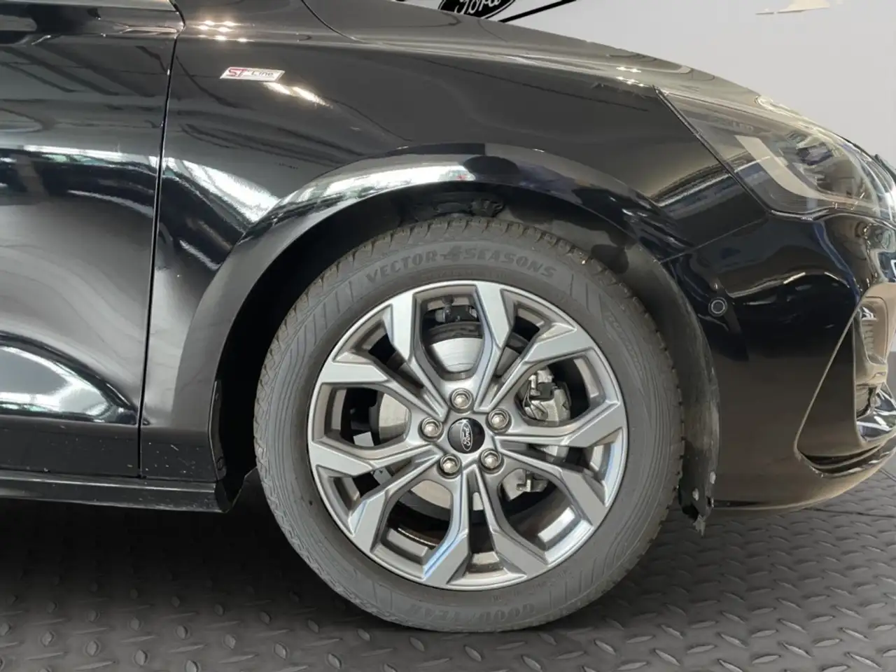 Ford Focus Turnier ST-Line X HUD AHK-abnehmbar Navi, миниатюра 16