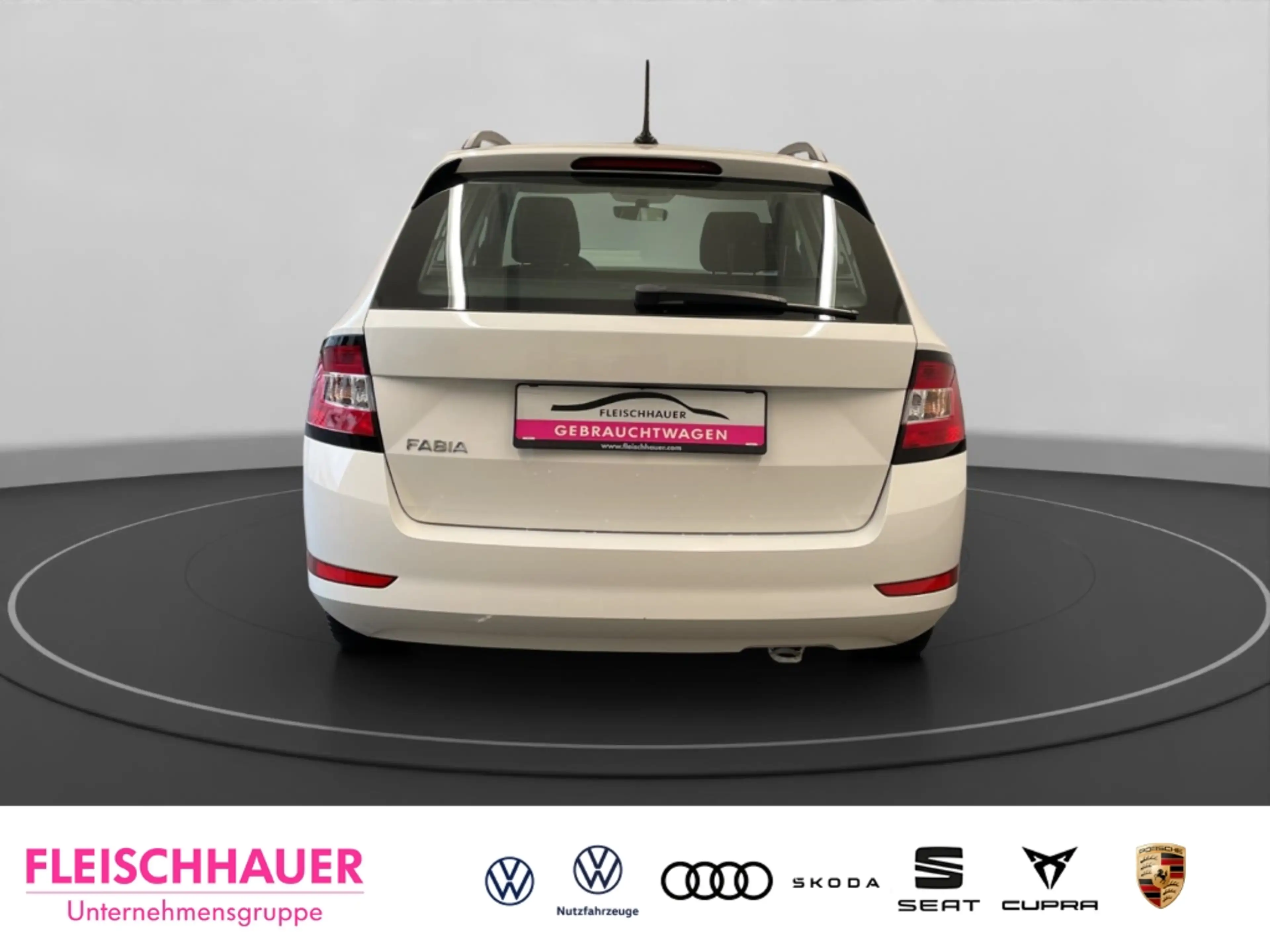 Skoda Fabia 1,0 Combi Ambition Navi Tel.-Vorb. Apple CarPlay T — photo 6