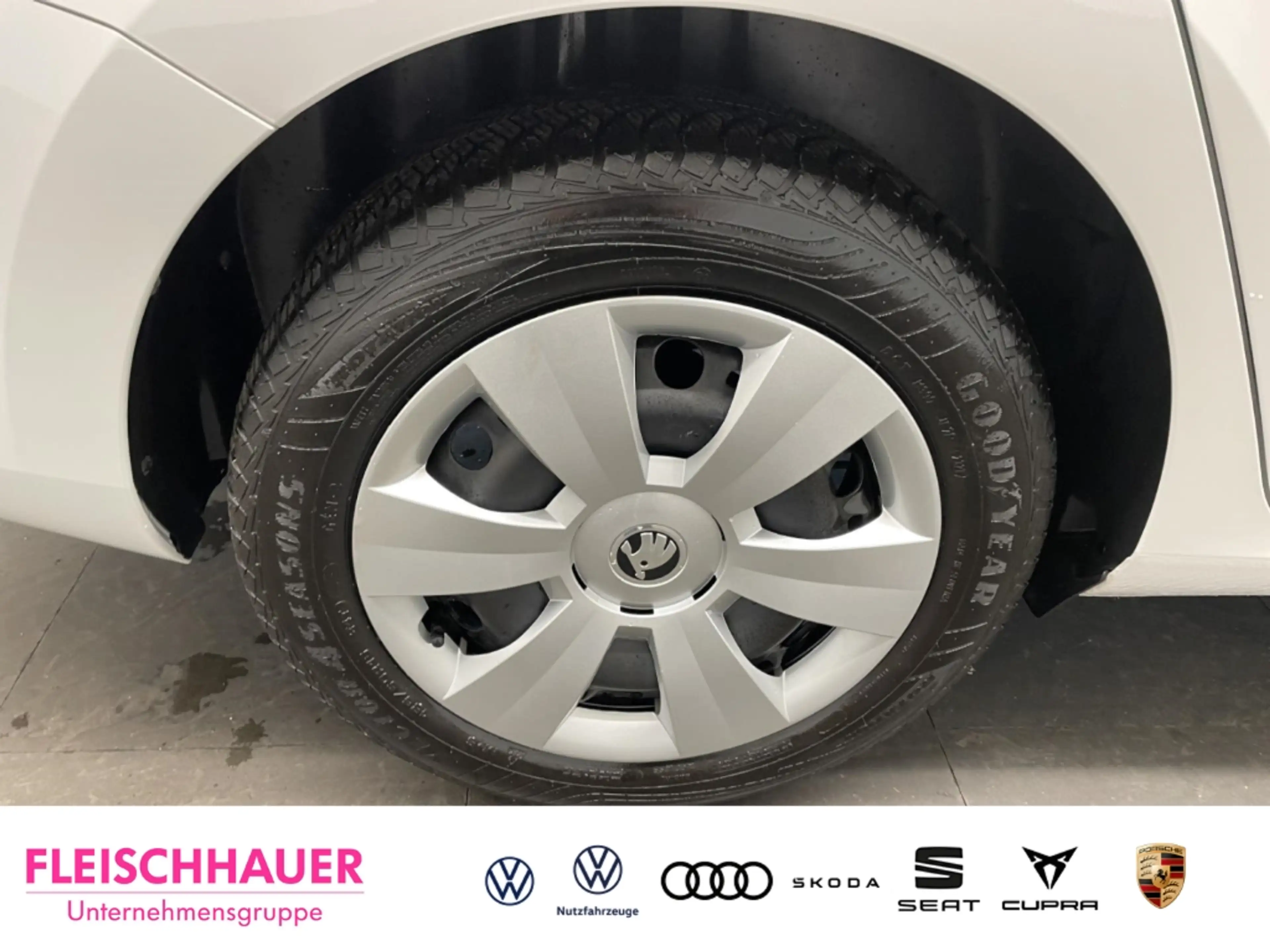 Skoda Fabia 1,0 Combi Ambition Navi Tel.-Vorb. Apple CarPlay T — photo 8