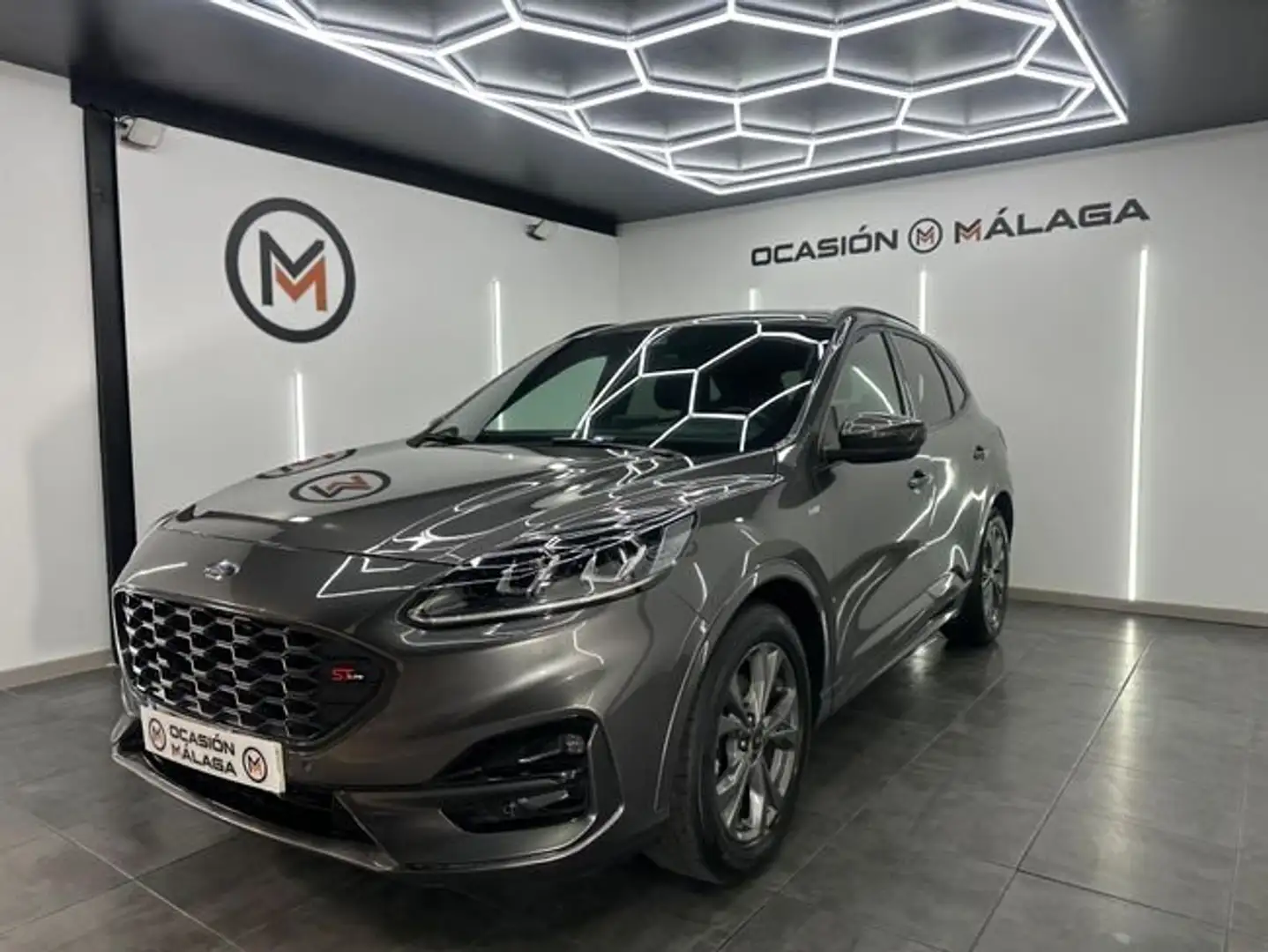 Ford Kuga ST-Line X 1.5T EcoBoost 120Cv Nacional - 99.000KM Gris - 1