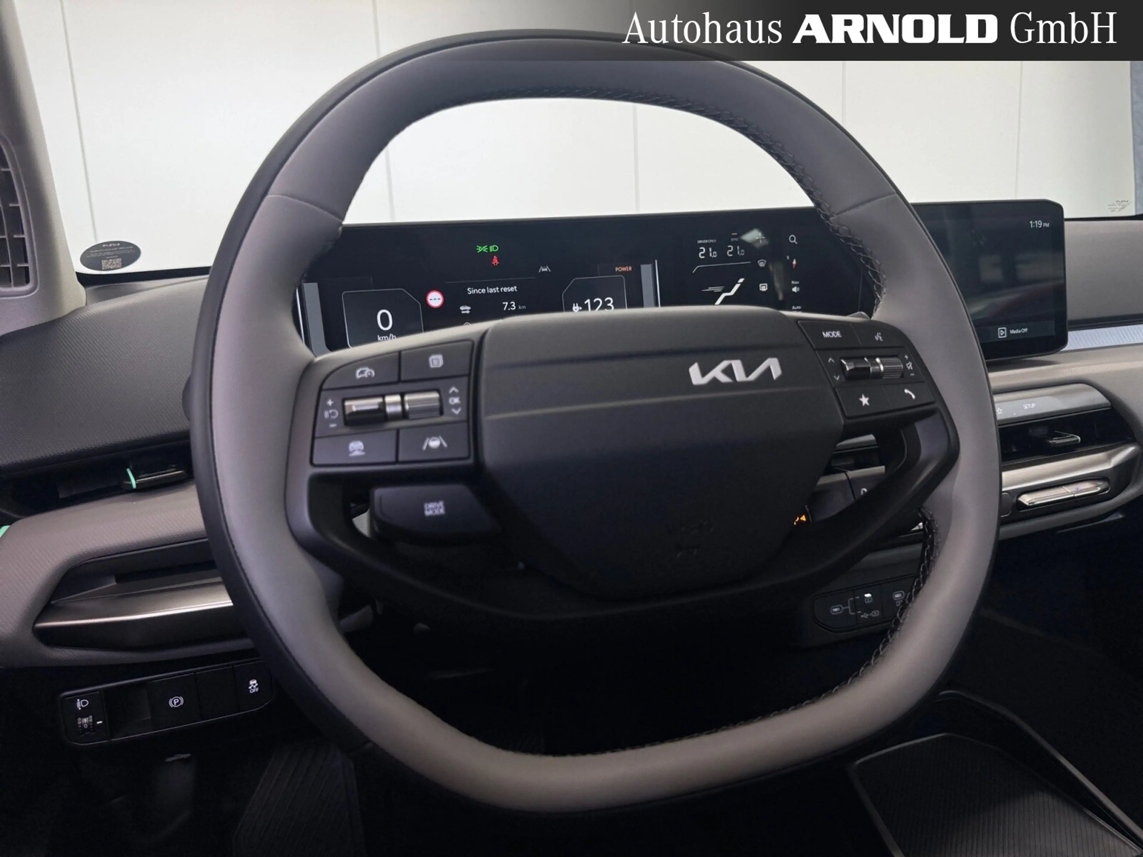Kia EV4 EV4 58,3 kWh AIR WP Abstandstemp. Navi SmartKey — photo 9