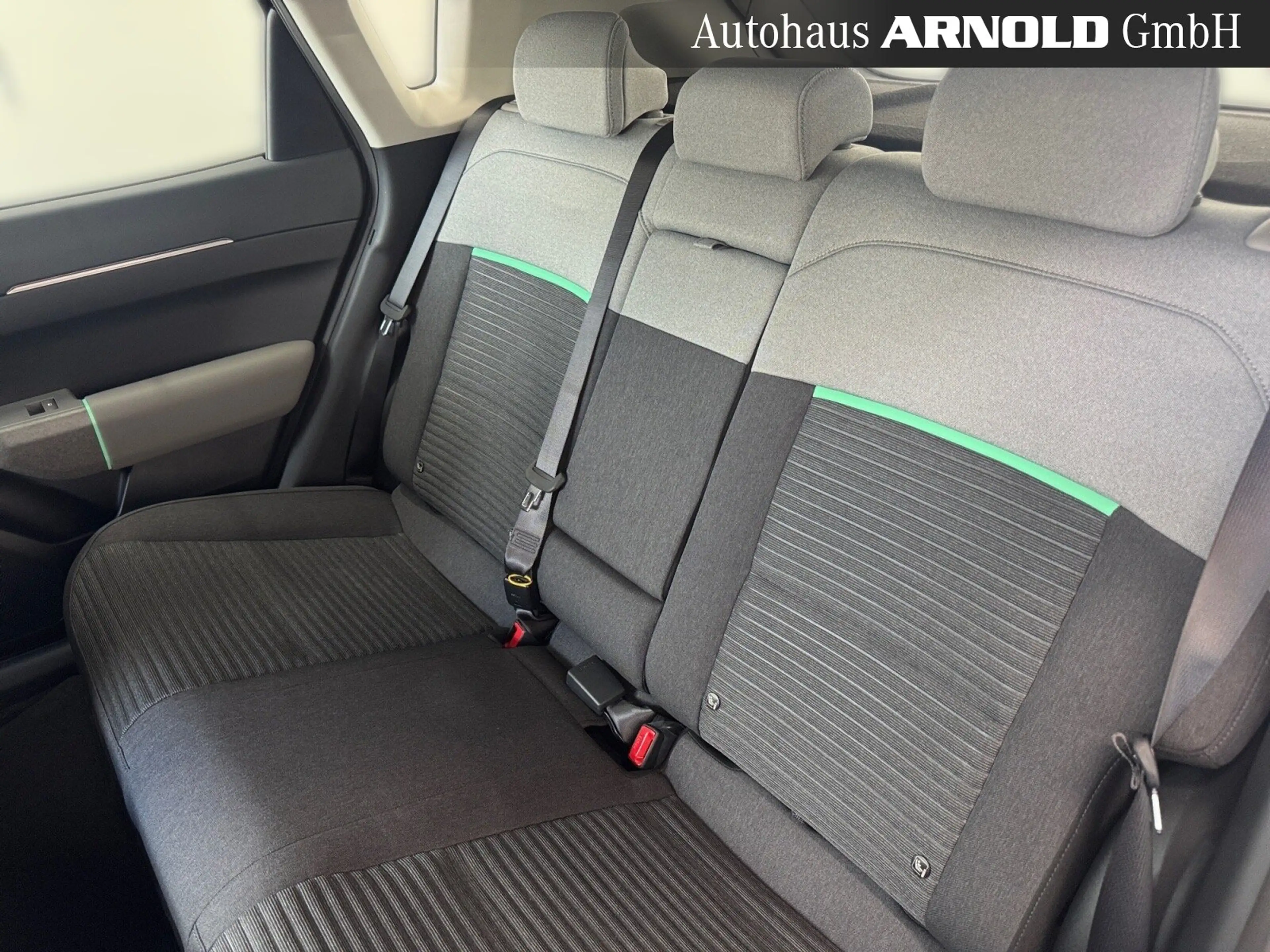 Kia EV4 EV4 58,3 kWh AIR WP Abstandstemp. Navi SmartKey — photo 13