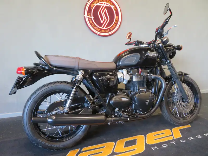 Triumph Bonneville - foto 3