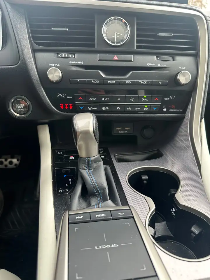 Lexus RX снимка Lexus RX