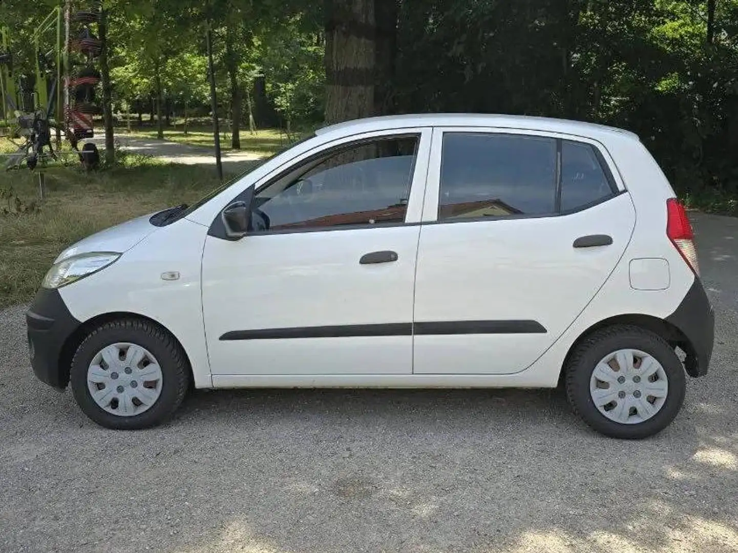 Hyundai i10 i10 1,1 MPI Weiß - 2