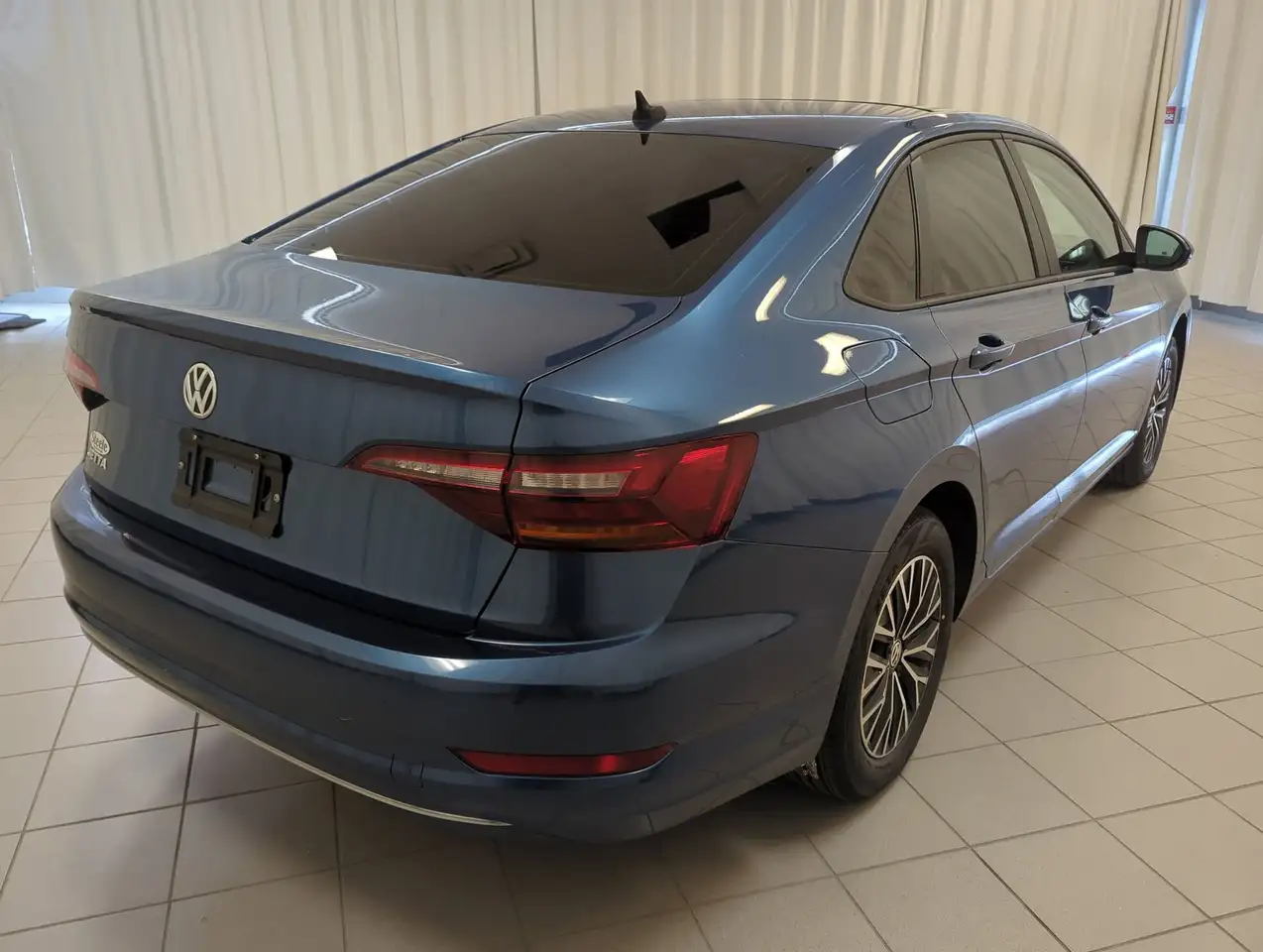 Volkswagen Jetta снимка Volkswagen Jetta
