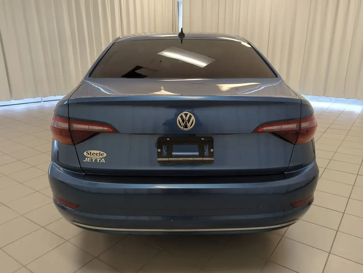 Volkswagen Jetta снимка Volkswagen Jetta