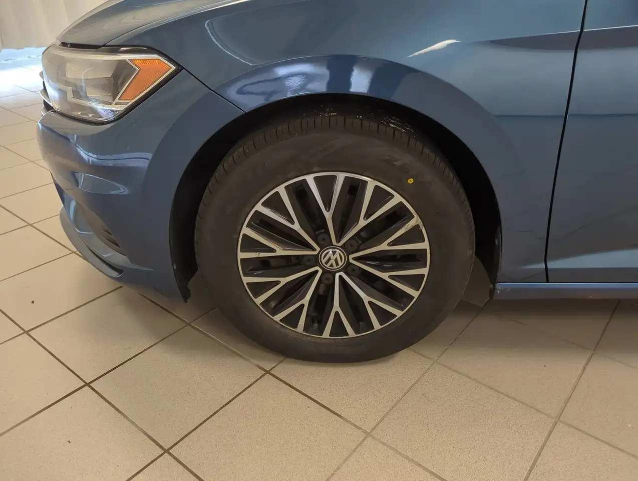 Volkswagen Jetta снимка Volkswagen Jetta