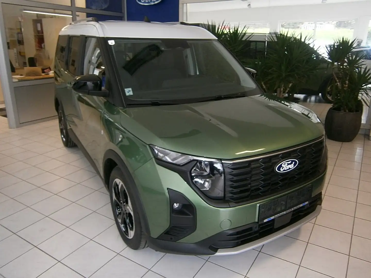 Ford Tourneo Courier 1,0 EcoBoost Active Zöld - 1