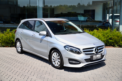 Mercedes-Benz B 180 - Trekhaak - Automaat - Navi - LED - Cruise - 16" - Bluetooth