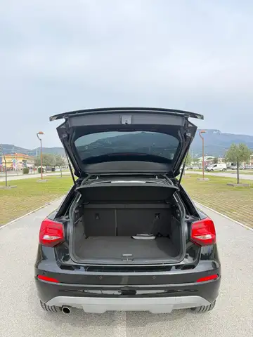 Audi Q2 view 15