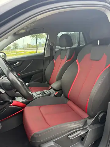 Audi Q2 view 12