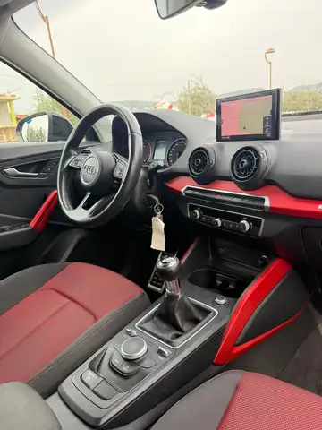 Audi Q2 view 11