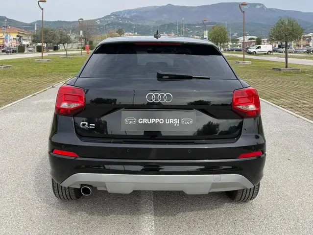 Audi Q2 view 6